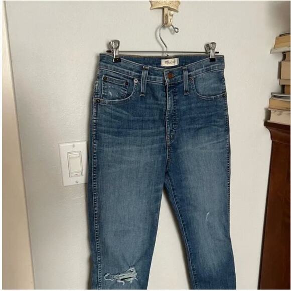 Madewell 10" High-Rise Skinny Jeans: Drop Step-Hem Edition - Picture 5 of 13